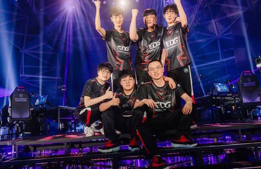 球队正在逐 球队正在逐