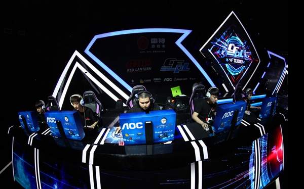 强的绝地反 强的绝地反