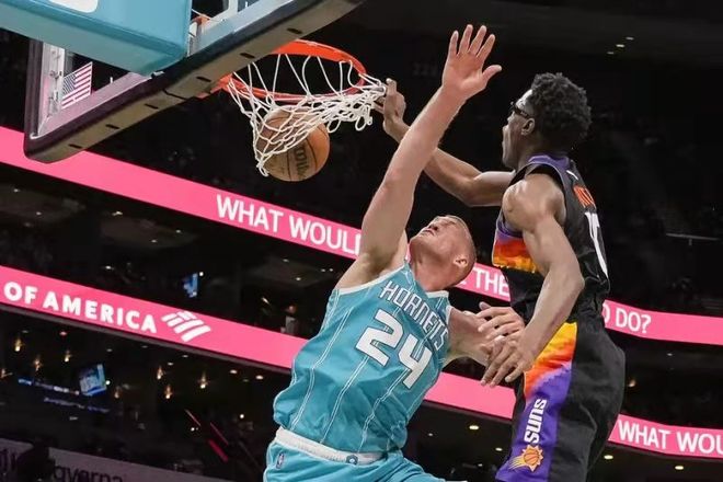 避免被包夹 避免被包夹